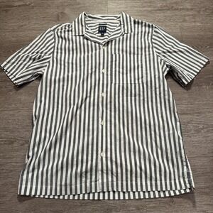 GAP Shirt Mens Small Gray Stripe Loop Collar Camp Short Sleeve Button UP Adult